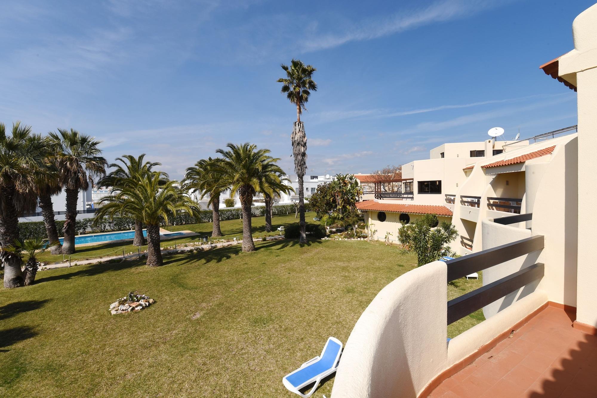 Praia Da Lota Resort - Beachfront Hotel Manta Rota Exterior photo