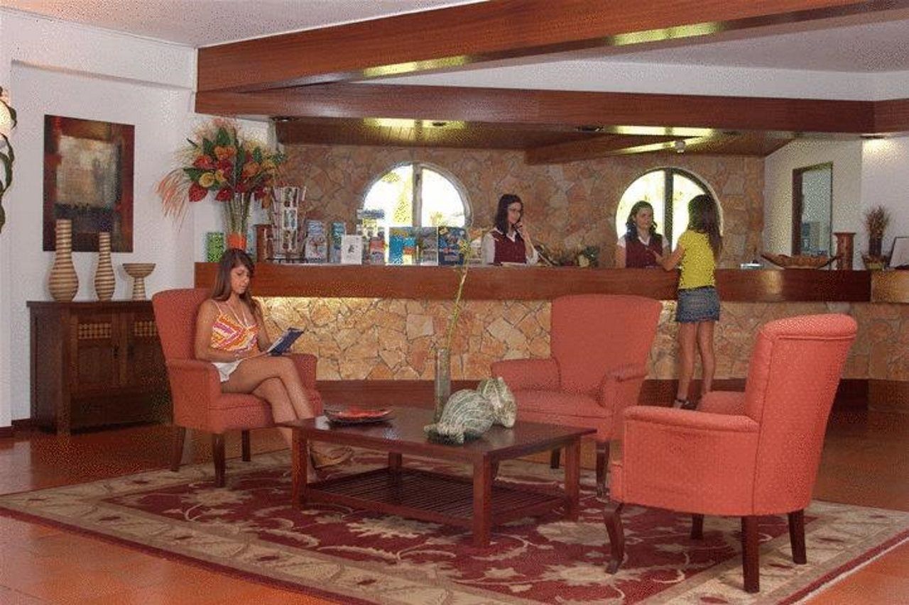 Praia Da Lota Resort - Beachfront Hotel Manta Rota Exterior photo